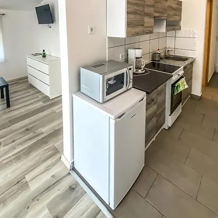 Feda Apartmanhaz Διαμέρισμα Balatonboglár