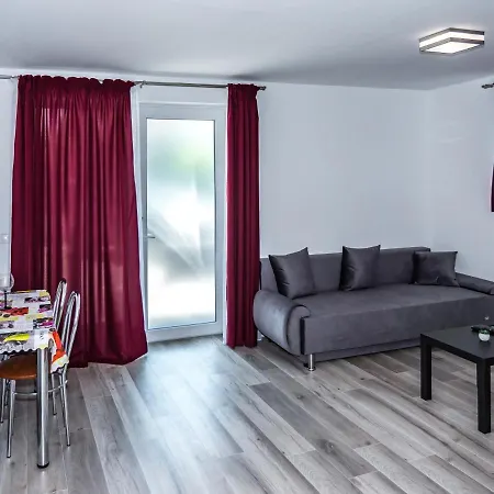 Feda Apartmanhaz * Balatonboglár