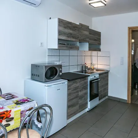 Feda Apartmanhaz Апартаменты