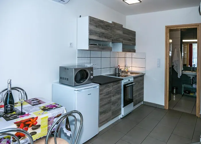 Feda Apartmanhaz Апартаменты